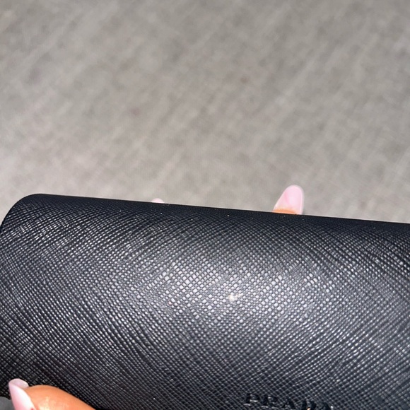 Prada Elegant Black Eyewear Holder - Picture 5 of 6